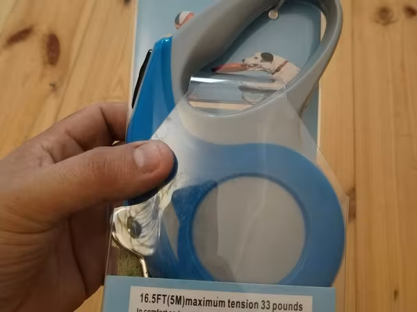 İt və pişik gəzdirmək üçündü uzanıb qısalır. Təzədi istifadə
