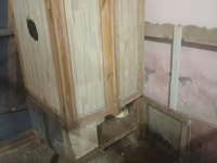 Taxta toyuq/broyler üçün qəfəs və yuvalı daxma - Material: taxta — foto 3