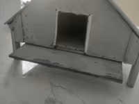 Metaldan dam örtüklü kiçik heyvan evi - Material: korpus – taxta — الصورة 3