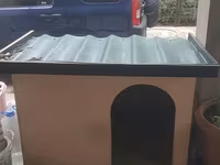 Böyük ölçülü it evi - Material: möhkəm kontrplak korpus, üst hissə — Foto 1