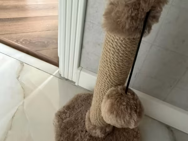 Pişik üçün qaşıma dirəyi və oyun stendi - Material: təbii sisal iplə