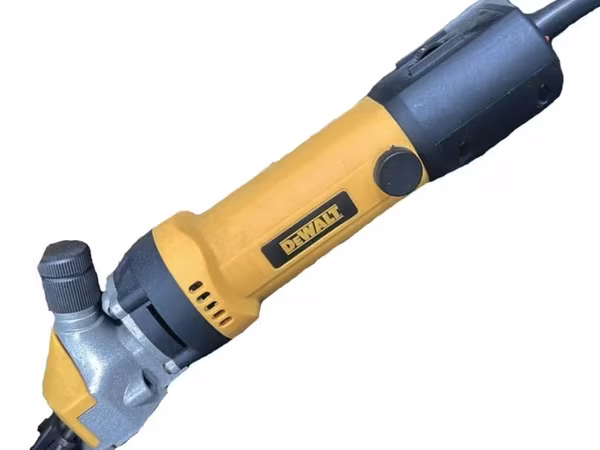 №: 8309 Məhsulun adı: Qoyun qırxma maşını DeWALT UM-S558 Brend: No