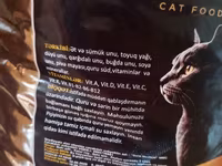 Uzerinden 1-2 kq işledilib hövsandadir Luxor Cat Food – Toyuqlu — 照片 1