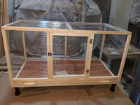 Uzunluq 95 eni 60sm hundurluk 50sm yerden ayaqli alti setka ustu — 照片 2