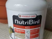 NutriBird A21 – əl ilə bəslənən quş balaları üçün yem qarışığı — 照片 1