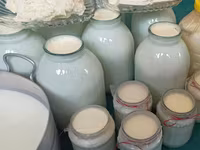 1 ltr --1 m 50 qəpik ( Süd ) 3 kq balon --4 m 50 qəpik (qatiq) 600 qr — Foto 1