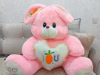 Böyük ölçülü yumşaq oyuncaq dovşan - Rəng: açıq çəhrayı - Material — الصورة 2