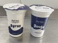 Ayran Saf Süd brendindən "Ağartı Məhsulu" kateqoriyasına aid ayran və — Foto 1