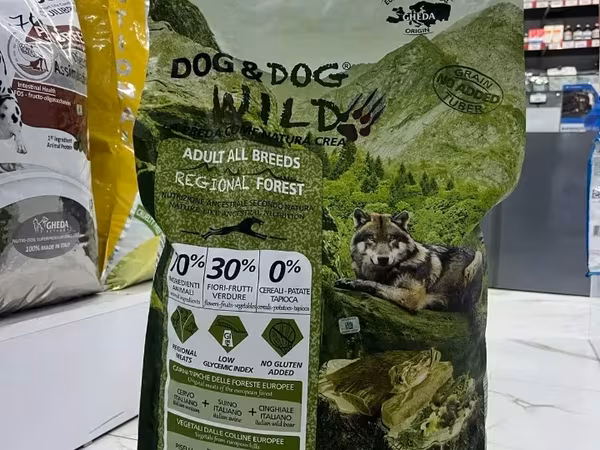 Dog & Dog կեր շների համար