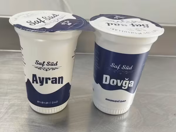 Ayran Saf Süd brendindən "Ağartı Məhsulu" kateqoriyasına aid ayran və