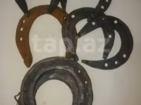 At nali teze ve kohne ishlenr .mish atin ayagina deymish nallardi — الصورة 1