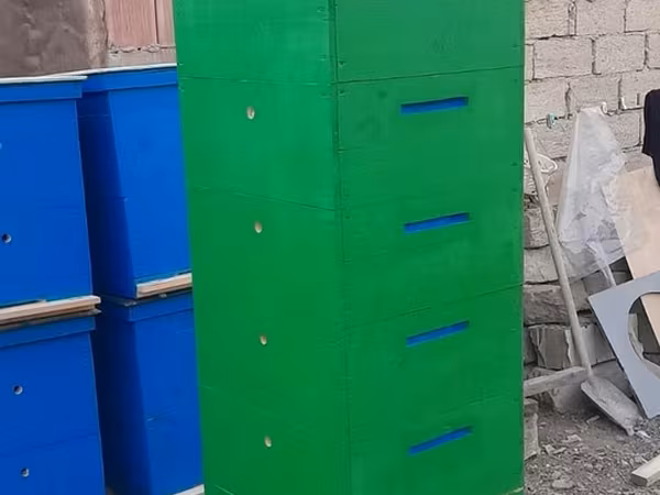 Arıçılıq üçün çoxkorpuslu taxta pətəklər Məhsul təsviri: - Material