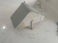 Metaldan dam örtüklü kiçik heyvan evi - Material: korpus – taxta — الصورة 2