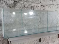 Ակվարիում բաժանած 4 սեկցիաների — Foto 1