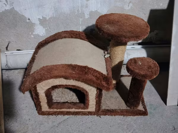 Pişik üçün oyun və istirahət kompleksi - Material: yumşaq plyuş/parça