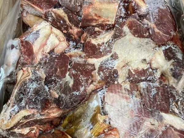 Yerli doğranmış Sümüklü mal əti
1kg——7manat 50qəpik