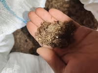 Müxtəlif növ bitki şrotları(pelet və ya jımıx da adlanır) üyüdülmüş və — foto 1